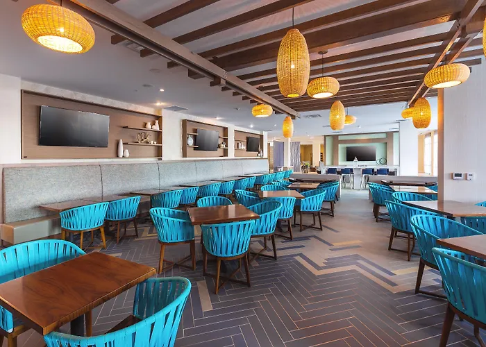 Holiday Inn Express & Suites Orlando At Seaworld By Ihg - With Free Shuttle Service To Seaworld Parks