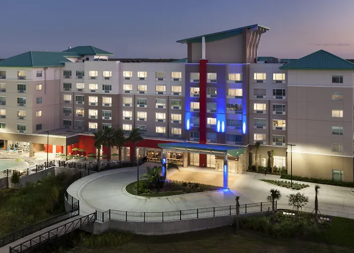 Holiday Inn Express & Suites Orlando At Seaworld By Ihg - With Free Shuttle Service To Seaworld Parks