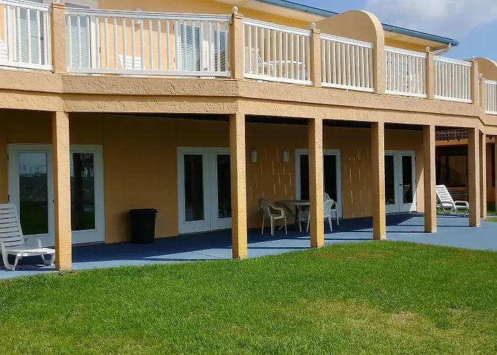 Buccaneer Inn