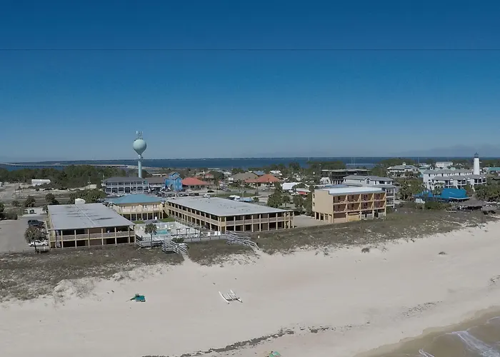 Buccaneer Inn