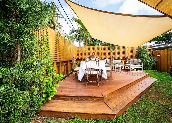 Tropical Retreat In Miami Beach