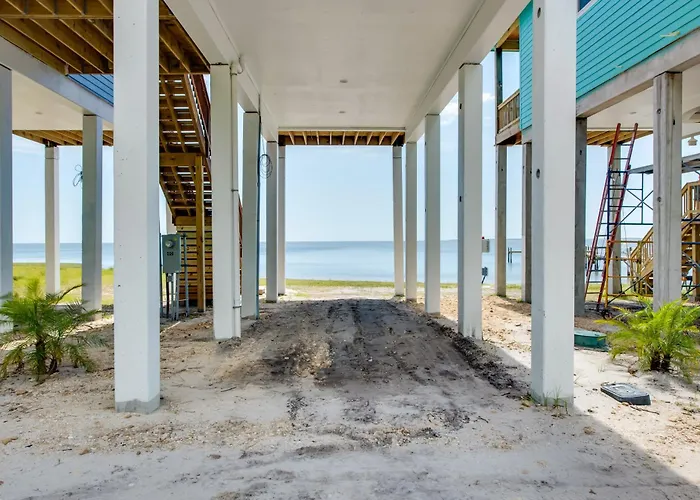 Beach & Dock Access: Lanark Village Escape!