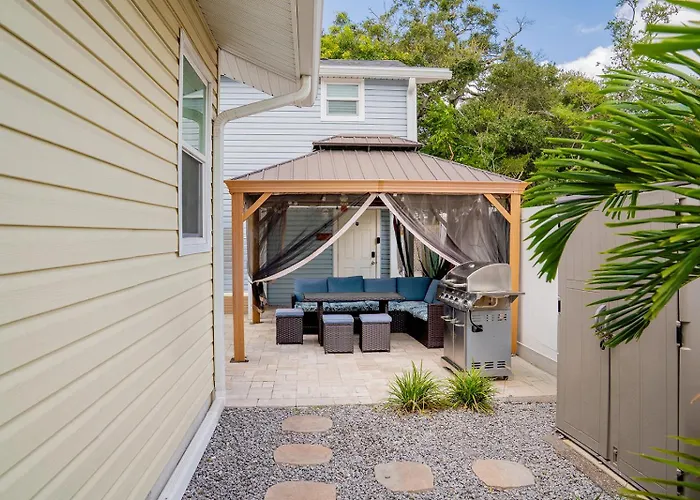 Cozy Coastal Cottages Of Dunedin