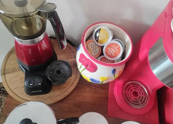 La Maison De Lorbu Private Apt Breakfast