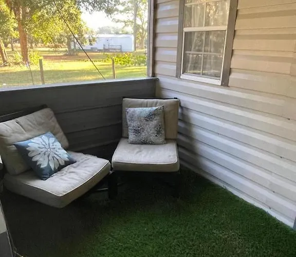 Neals Nest Cozy Cabin