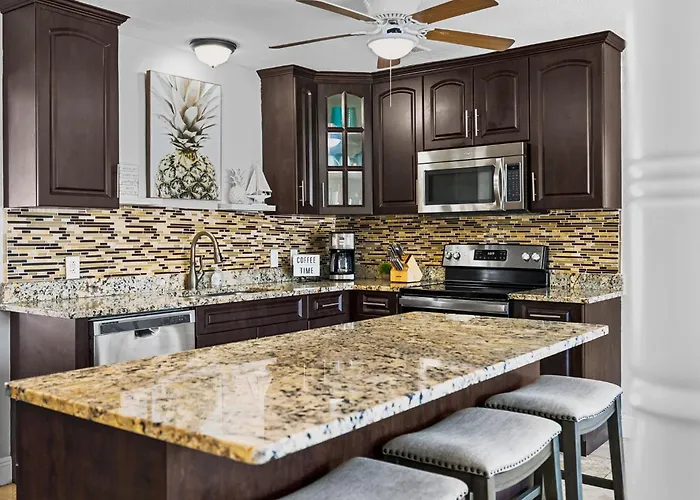 Private 5Br Oasis With Pool Near Clearwater Beach