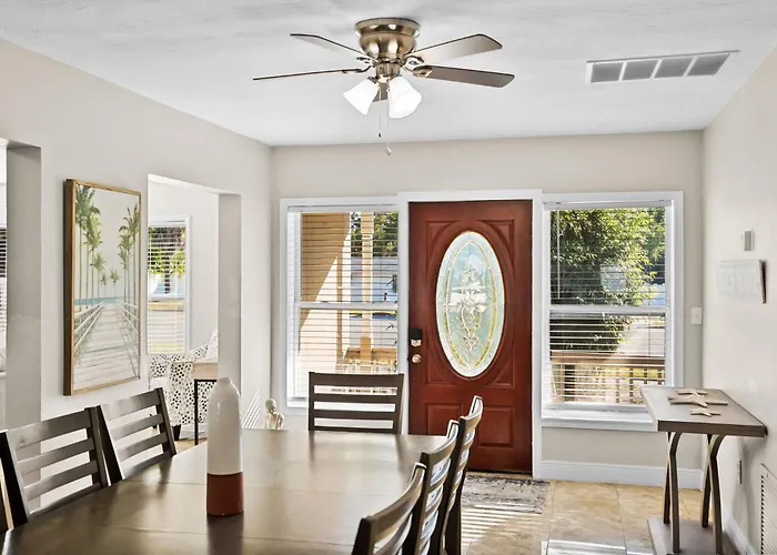 Private 5Br Oasis With Pool Near Clearwater Beach