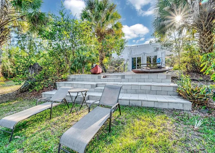 Upcycled Shipping Containers Transformed Into A Glamping Home For A Unique Florida Vacation