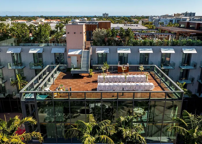 The Ray Hotel Delray Beach, Curio Collection By Hilton