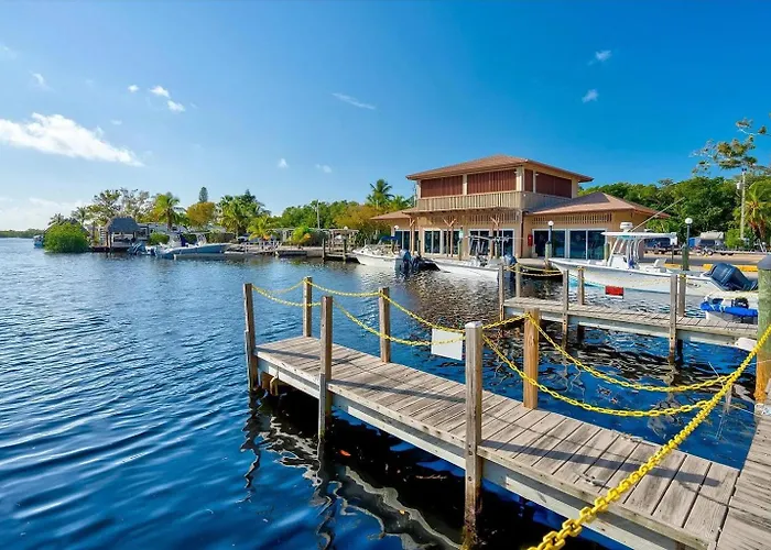 Beachfront Retreat W Pool, Boat Ramp & Dock Rental