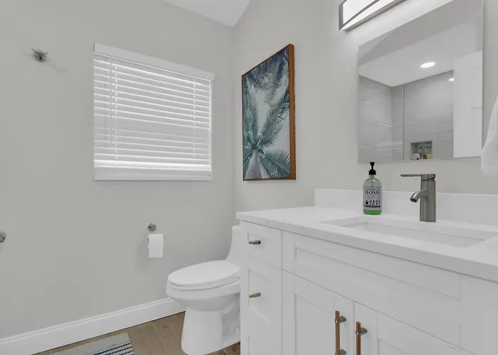 Roomstr New Mexico Suite 1 Bedroom In South Tampa With Private Full Bathroom & Free Coffee