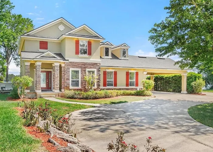 Lakeside Retreat With Pool, Dock & Game Room