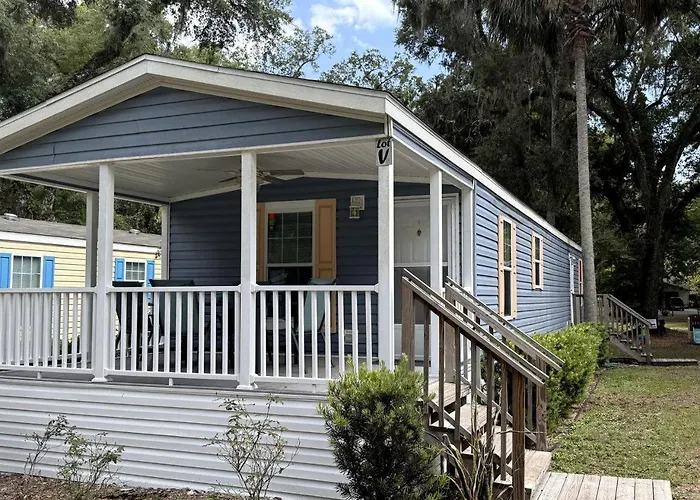 Modern Cottage With Incredible Amenities And Rainbow River Access Near Dunnellon, Florida