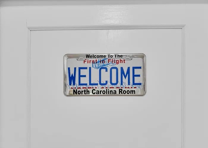Roomstr Ohio Room 1 Bedroom In South Tampa With Shared Full Bathroom & Free Coffee
