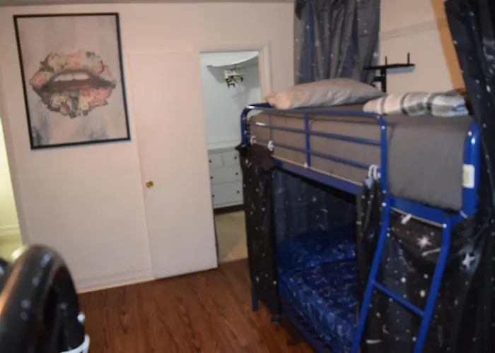 Drip Star Life Hostel Miami