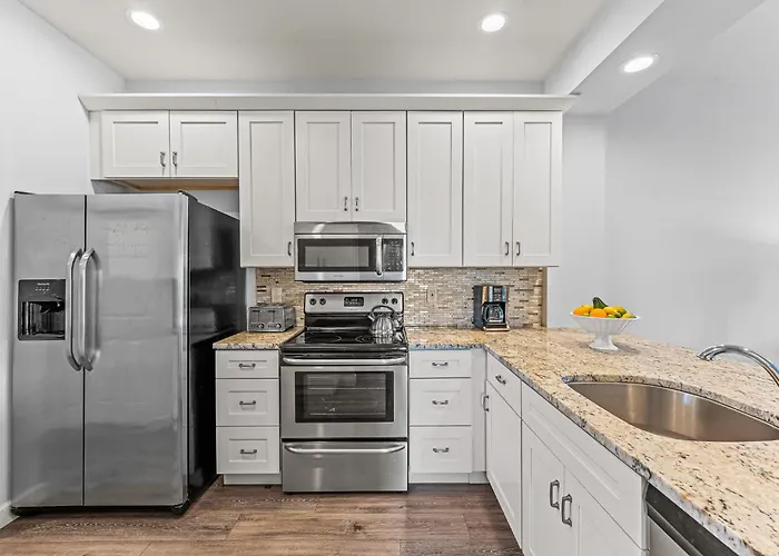 Solterra - Newly Remodeled Luxury 3Br Condo With Lake And Golf Views, Access To Resort Pool, Hot Tub, And Golf Courses At Lely Resort! Close To Naples Beaches, 5Th Avenue S, And Marco Island! Ideal For Families Or Groups, Perfect For A Summer Vacatio
