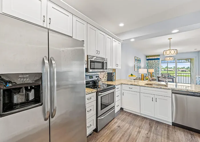 Solterra - Newly Remodeled Luxury 3Br Condo With Lake And Golf Views, Access To Resort Pool, Hot Tub, And Golf Courses At Lely Resort! Close To Naples Beaches, 5Th Avenue S, And Marco Island! Ideal For Families Or Groups, Perfect For A Summer Vacatio