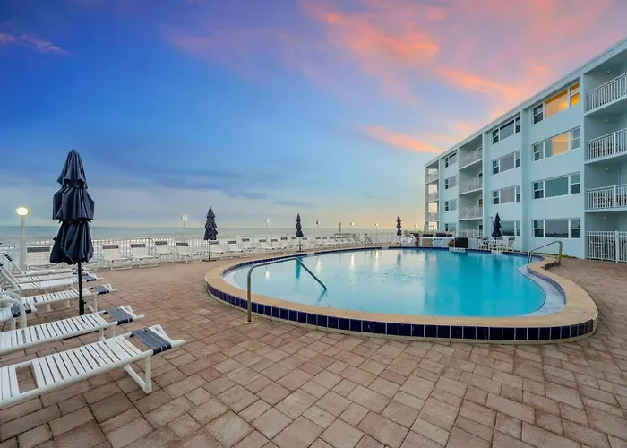 Paradise Beach Club - Oceanfront Ground Floor Condos With Heated Pool Pets Welcome