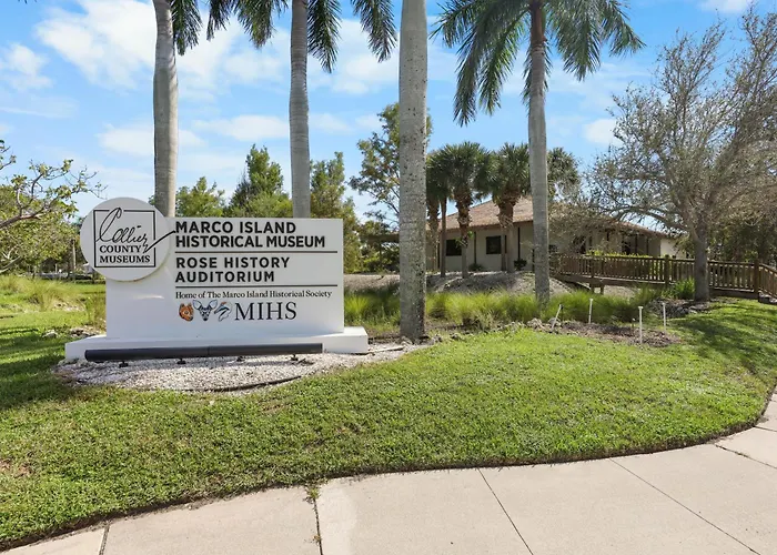Inviting Condo On Beach With Pool And Tennis Courts