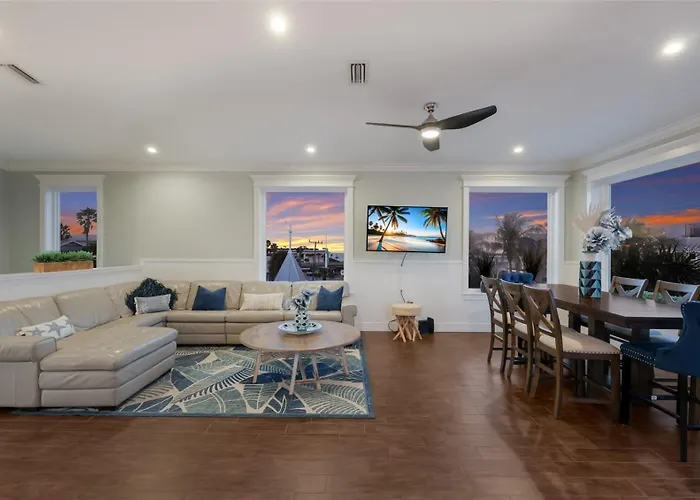Luxury Vacation Home! Add A Golf Cart!!