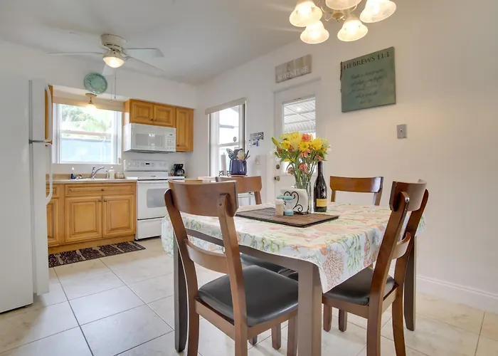 2 Mi To Boardwalk: Home W/ Grill In Dania Beach!
