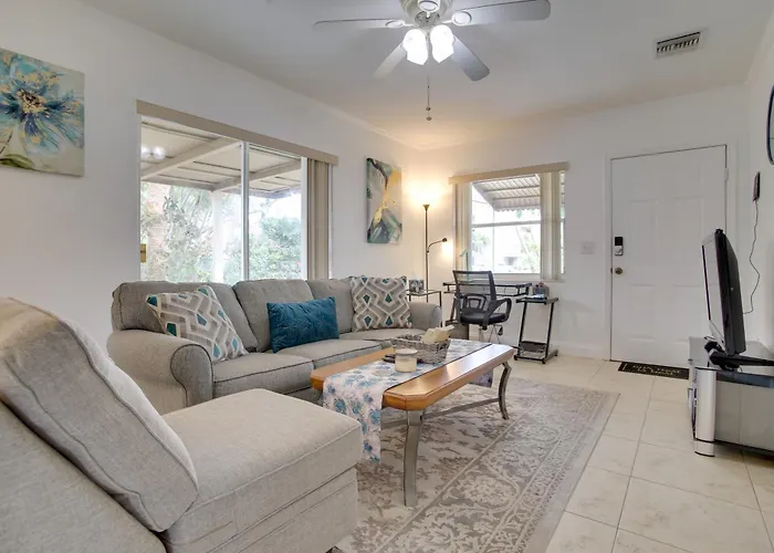 2 Mi To Boardwalk: Home W/ Grill In Dania Beach!
