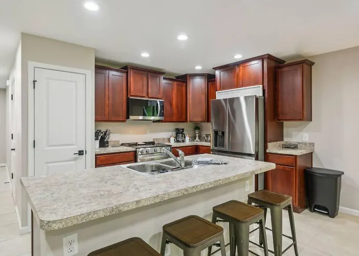 Isabella Ct Townhome