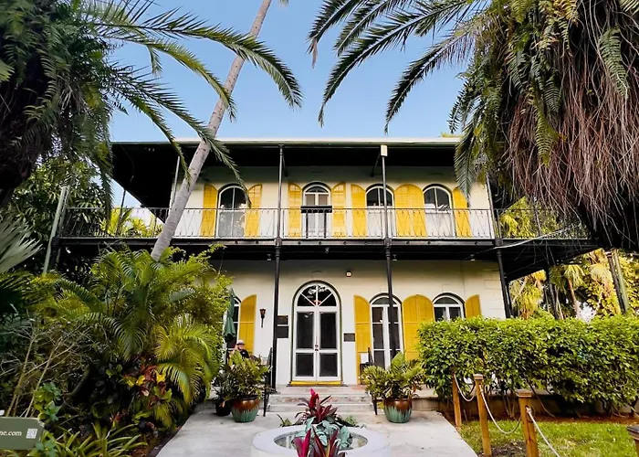 Number Eleven At Scarlet Mango Inn Key West