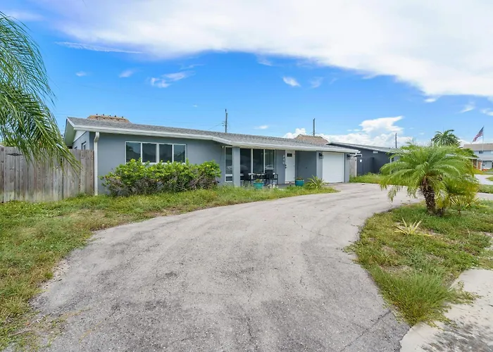 Private Vacation Home Near Beach Newly Renovated