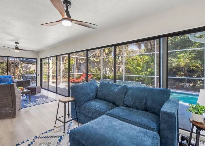 Toes In The Water - Pool Home On Siesta Key