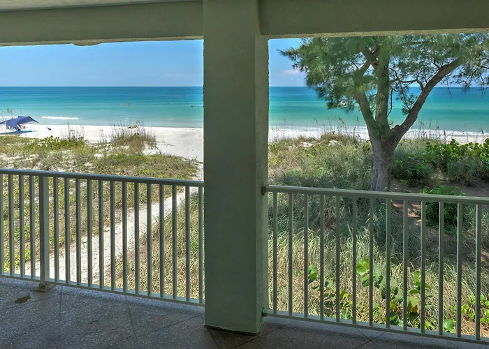 Enjoy Beautiful Sunsets Beachfront Villa