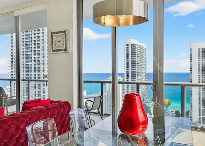Spacious Vip Penthouse With Ocean & Intracoastal Views, Private Entry, Resort Amenities