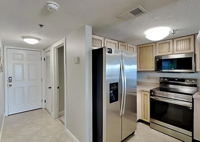 Ocean Breeze East #202