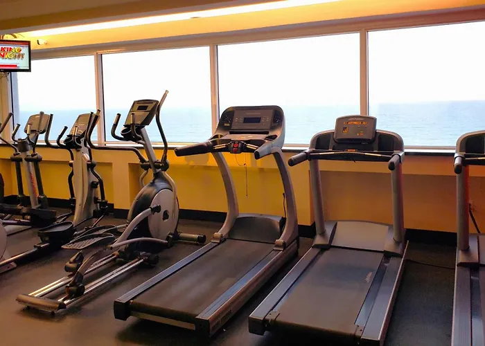 Radisson Suite Hotel Oceanfront