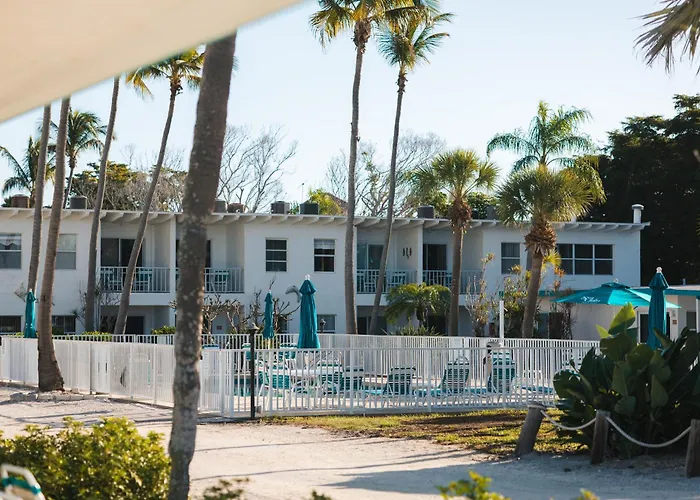 Sea Club I