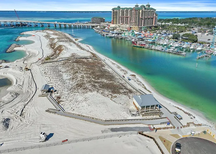 Pelican Beach Resort 308