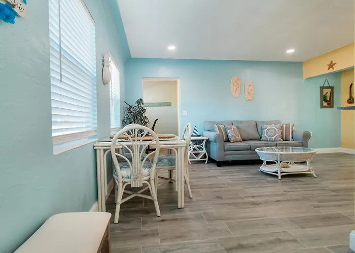 Gorgeous Beach Condo