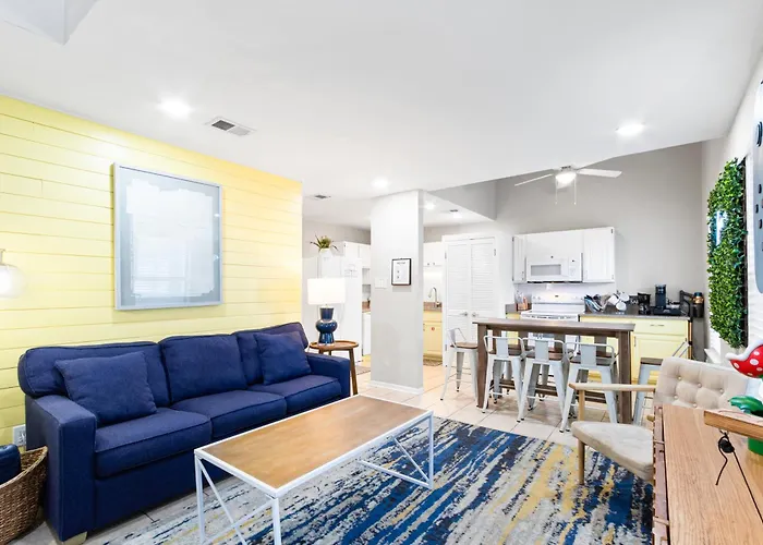 Beachfront Escape With Pool, Switch, And Karaoke