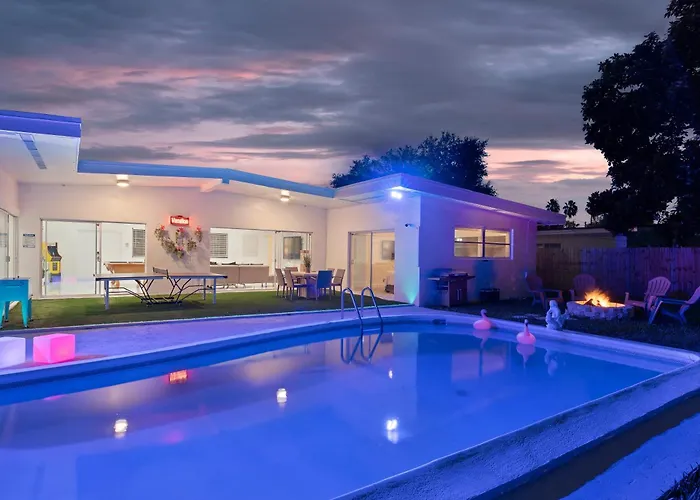 Miami Villa With Heated Pool Luxury Stay