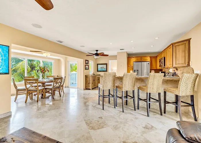 Waterfront Ocean Access Canal Kamp Key Homes