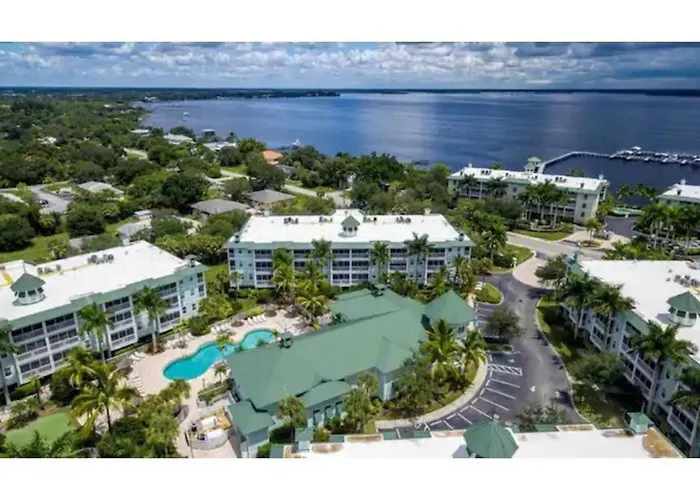 Waterfront Resort In Quiet Gated Community W Pool