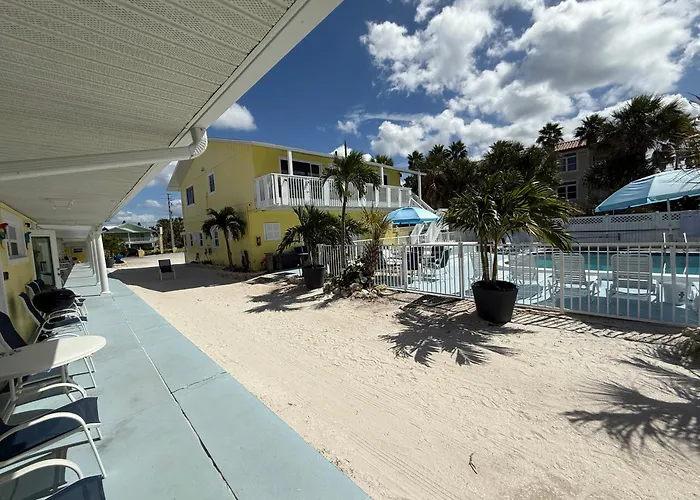 White Sands Beach Resort - Anna Maria Island
