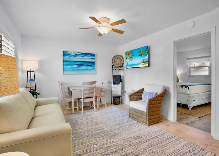Gulf Holiday Unit 8