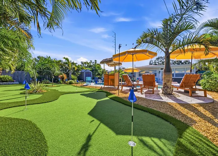 Resort Style Backyard Pool Hot Tub Games