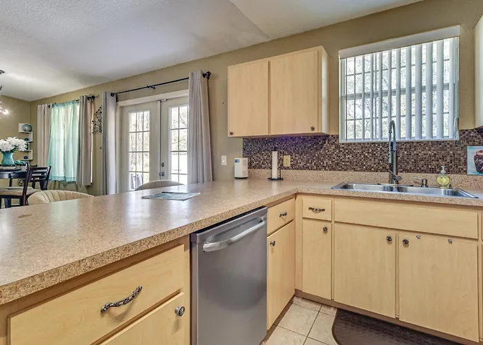 Golf, Paddle & Hike: Cozy Inverness Home W/ Yard