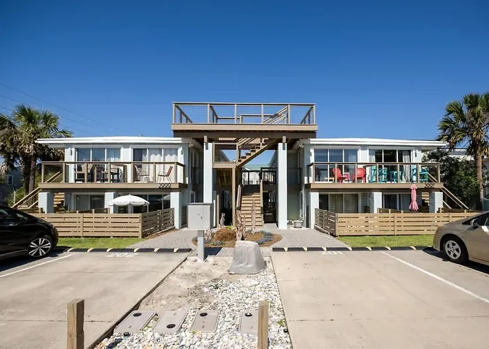 Wanna Sea #202 - Newly Renovated Balcony