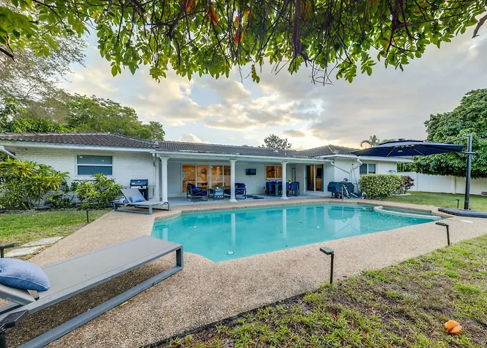 Luxe Outdoor Space! Elevated Delray Beach Living