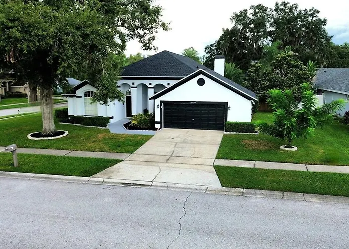 Pool House Best Location In Wesley Chapel