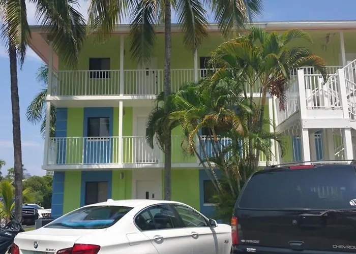 Tropical Sands Resort