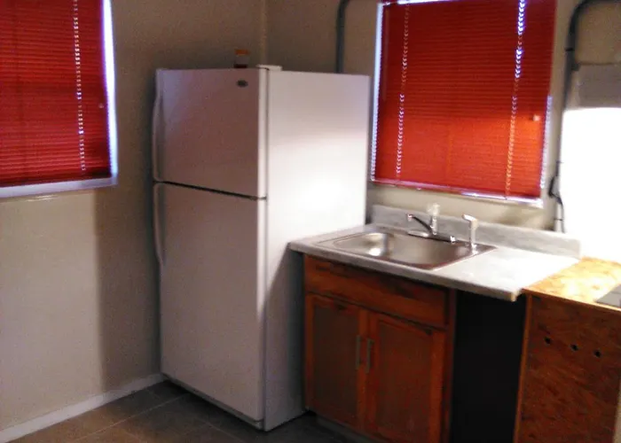 1 Bedroom Kitchen Bathroom Apt